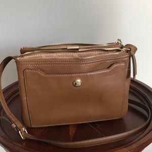 Nine West camel, saddle, kiss lock, crossbody